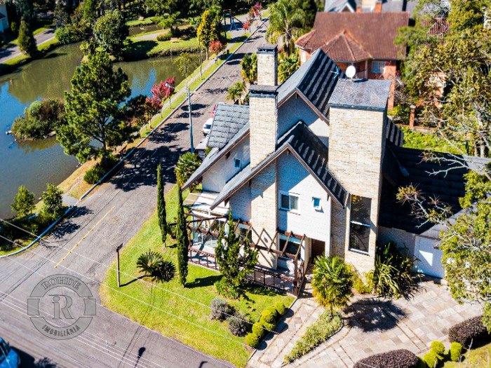2 - Casa De 4 Dormitórios Em Gramado em gramadoPlanalto