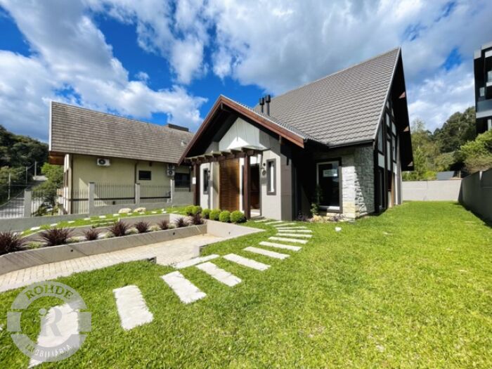 1 - Casa De 3 Dormitórios Em Gramado em gramadoPlanalto