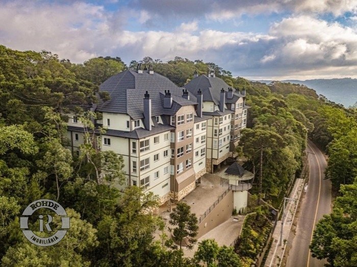 1 - Apartamento De Dois Dormitórios Em Gramado em gramadoLagos do Bosque