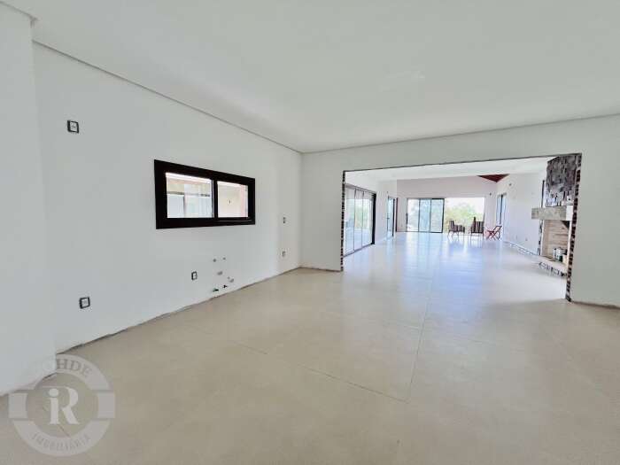 Foto 7 - Casa De 6 Dormitórios Em Canela em Canela, bairro Laje de Pedra