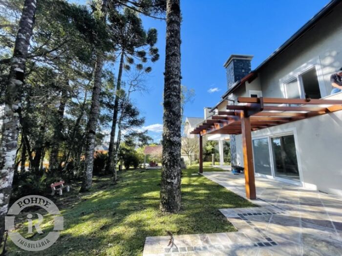 Foto 5 - Casa De 4 Dormitórios Em Canela em Canela, bairro Laje de Pedra