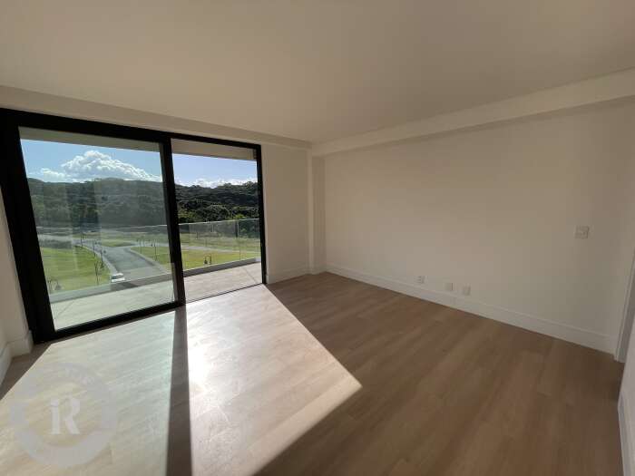 Foto 16 - Apartamento De 3 Dormitórios Em Gramado em Gramado, bairro Laken