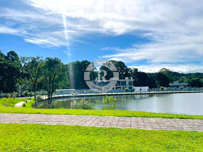 3 - Terreno Em Gramado em gramadoLaken
