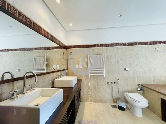 Foto 12 - Apartamento De 3 Dormitórios Em Gramado em Gramado, bairro Planalto