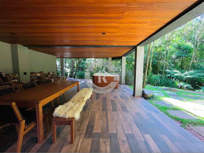Foto 20 - Casa De 4 Dormitórios Em Canela em Canela, bairro Reserva da Serra