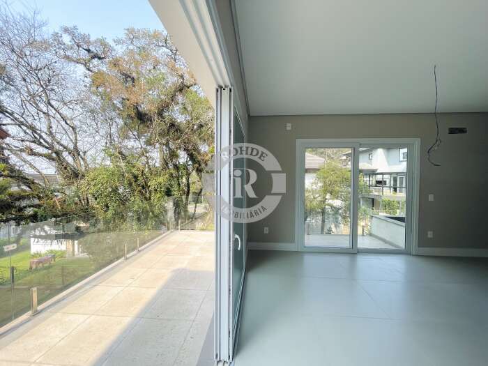Foto 7 - Casa De 4 Dormitórios Em Canela em Canela, bairro Altos Pinheiros