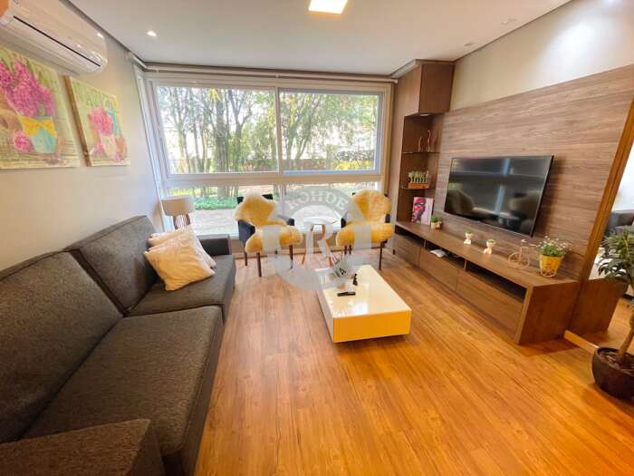 3 - Apartamento De 2 Dormitórios Em Gramado em gramadoAvenida Central