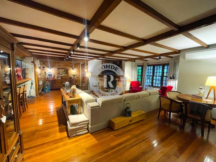 Foto 7 - Casa De 3 Dormitórios Em Gramado em Gramado, bairro Planalto
