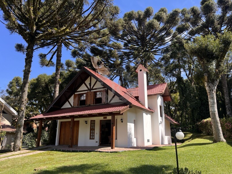 1 - Casa De 3 Dormitórios Em Canela em canelaLaje de Pedra