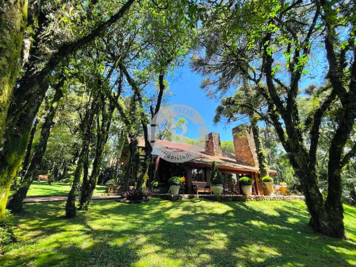 4 - Casa De 5 Dormitórios Em Canela em canelaLaje de Pedra