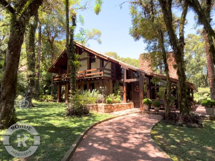 2 - Casa De 5 Dormitórios Em Canela em canelaLaje de Pedra