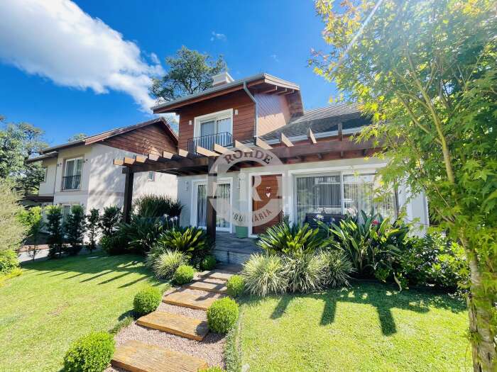 1 - Casa De 3 Dormitórios Em Canela em canelaVista do Centro