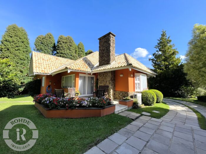 1 - Casa De 2 Dormitórios Em Canela em canelaLaje de Pedra