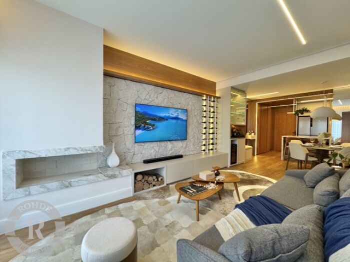 3 - Apartamento De 2 Dormitórios Em Gramado em gramadoAvenida Central
