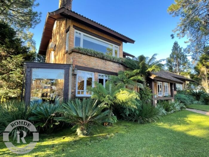 1 - Casa De 3 Dormitórios Em Canela em canelaLaje de Pedra