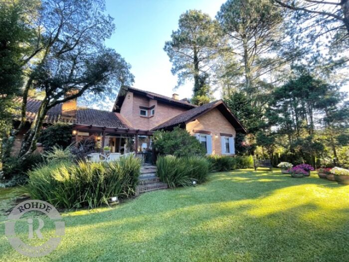 3 - Casa De 3 Dormitórios Em Canela em canelaLaje de Pedra