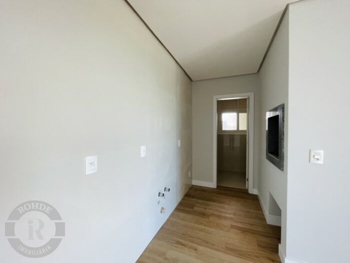 Foto 9 - Apartamento De 2 Dormitórios Em Gramado em Gramado, bairro Avenida Central