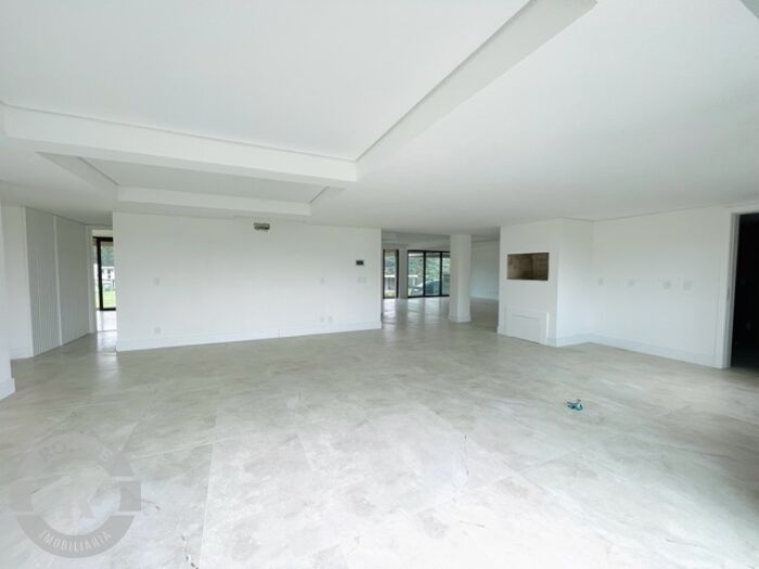 Foto 9 - Apartamento De 3 Dormitórios Em Gramado em Gramado, bairro Laken