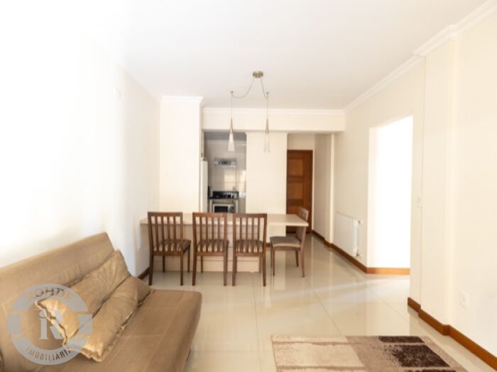 2 - Apartamento De 2 Dormitórios Em Gramado em gramadoAvenida Central