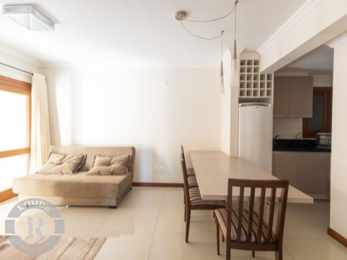 1 - Apartamento De 2 Dormitórios Em Gramado em gramadoAvenida Central