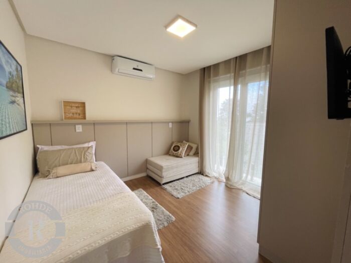 Foto 12 - Apartamento De 2 Dormitórios Em Gramado em Gramado, bairro Bavária