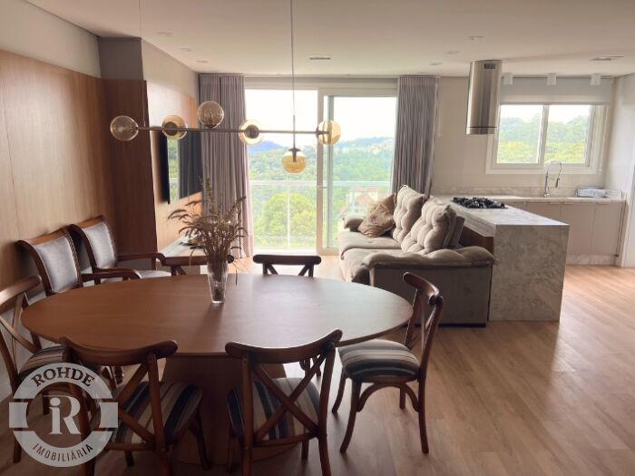 3 - Apartamento De 3 Dormitórios Em Gramado em gramadoAvenida Central