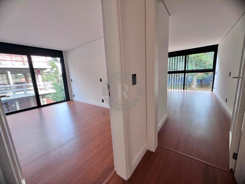 Foto 7 - Apartamento De 3 Dormitórios Em Gramado em Gramado, bairro Planalto