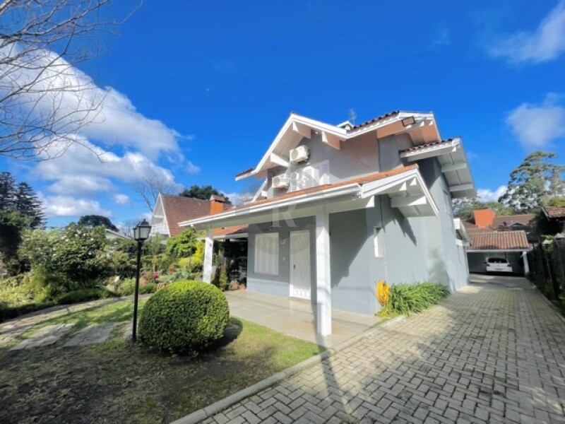 1 - CASA DE DOIS DORMITÓRIOS EM GRAMADO em gramadoPlanalto
