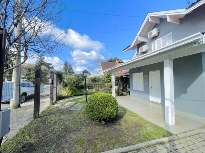 2 - CASA DE DOIS DORMITÓRIOS EM GRAMADO em gramadoPlanalto