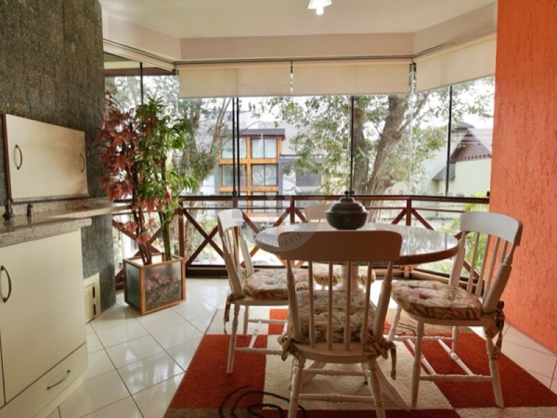 Foto 6 - CASA DE 3 DORMITÓRIOS EM GRAMADO em Gramado, bairro Planalto