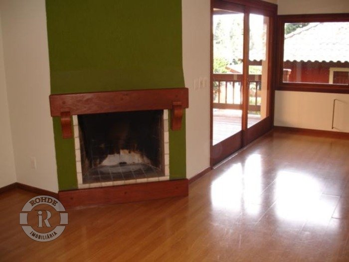 2 - Casa De 3 Dormitórios Em Gramado em gramadoPlanalto
