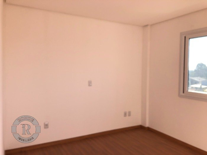 Foto 9 - Apartamento De 4 Dormitórios Em Gramado em Gramado, bairro Avenida Central