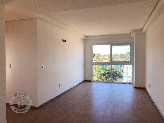 3 - Apartamento De 4 Dormitórios Em Gramado em gramadoAvenida Central