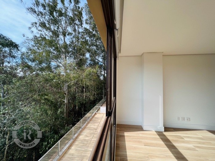 Foto 9 - Apartamento De 3 Dormitórios Em Gramado em Gramado, bairro Bavária