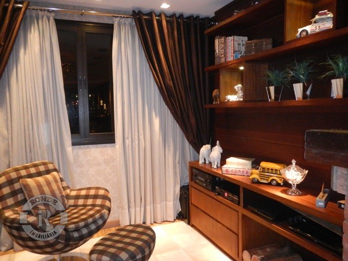 1 - Apartamento De 2 Dormitórios Em Gramado em gramadoCENTRO