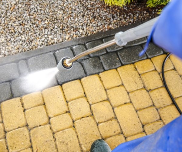 What are the benefits of pressure washing for solar panels?