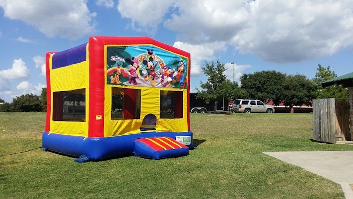 Water Bouncy Castle Rental