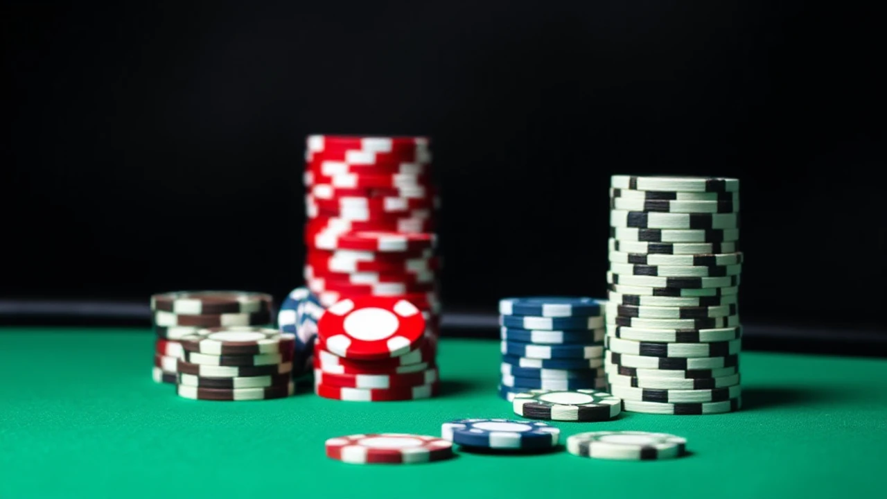 Mastering the Skill of Poker Bluffing
