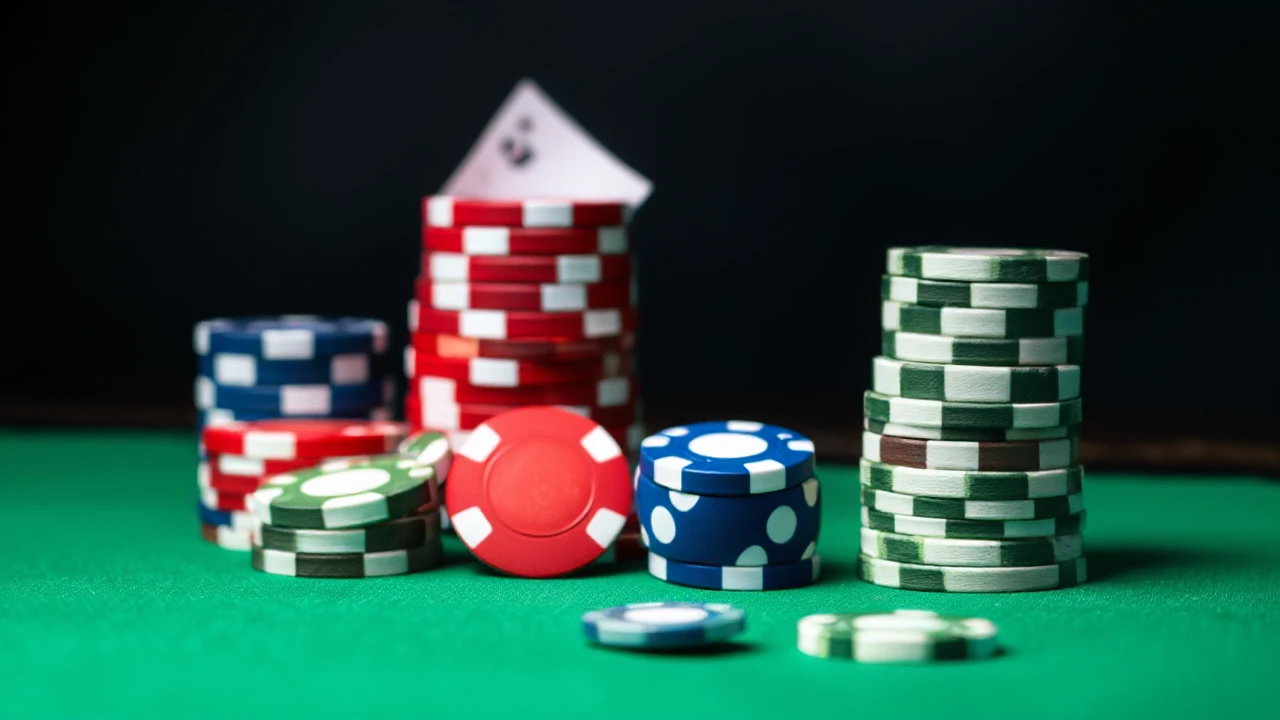 Becoming the Technique of Bluffing in Gaming Games