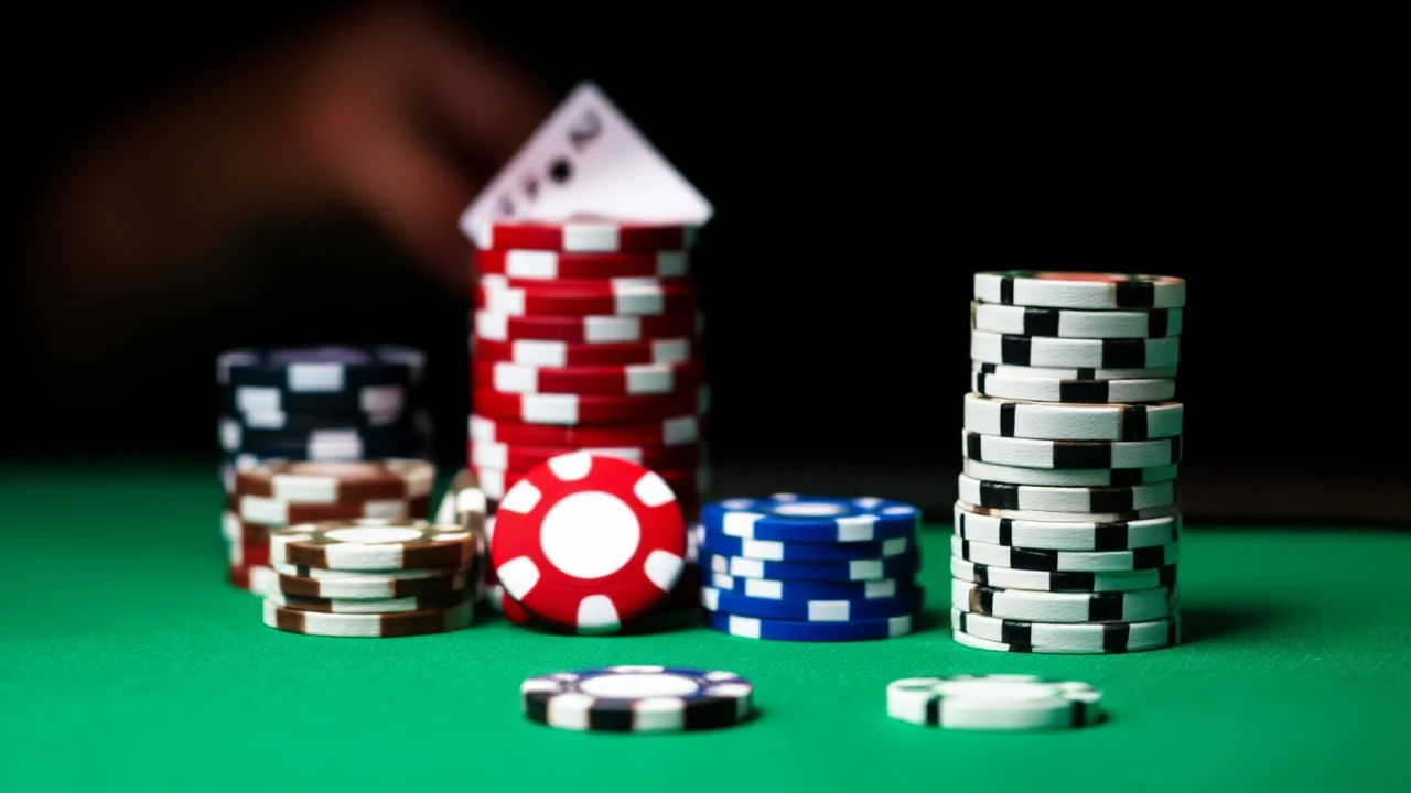 Perfecting the Art of Bluffing in Poker House Poker