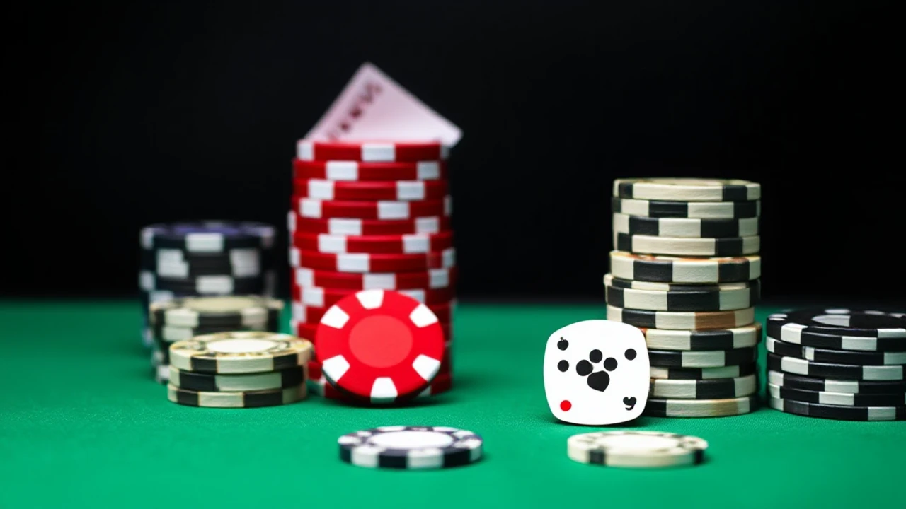 Becoming a Master the Art of Bluffing in Casino Poker