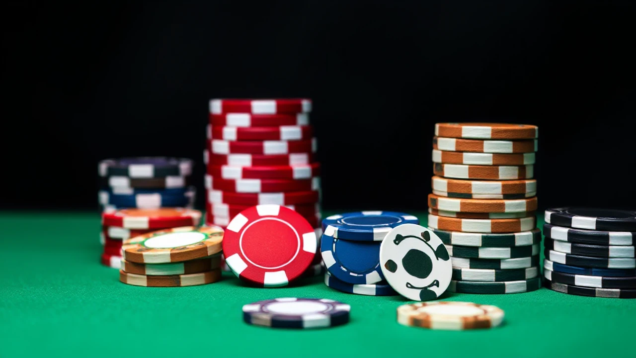 Becoming a Pro in Poker: Tips to Winning at Casinos