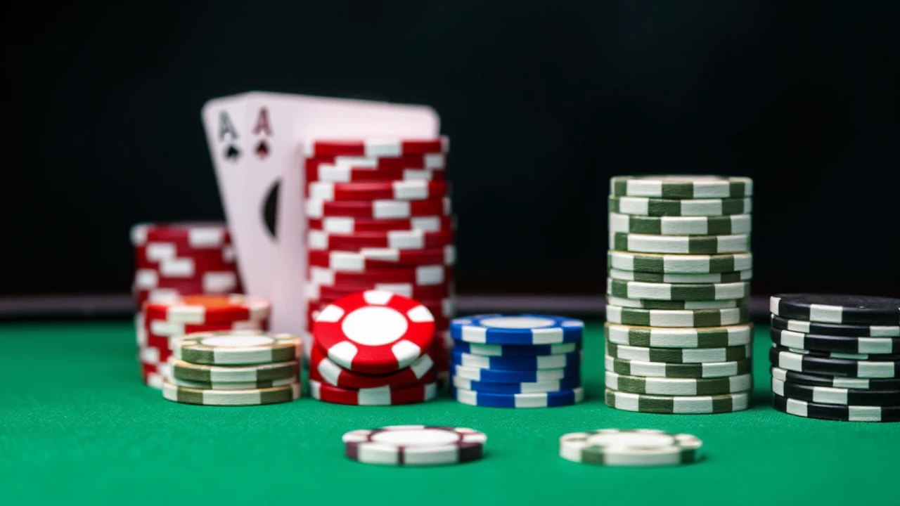 Becoming Proficient in the Skill of Bluffing in Casino Games