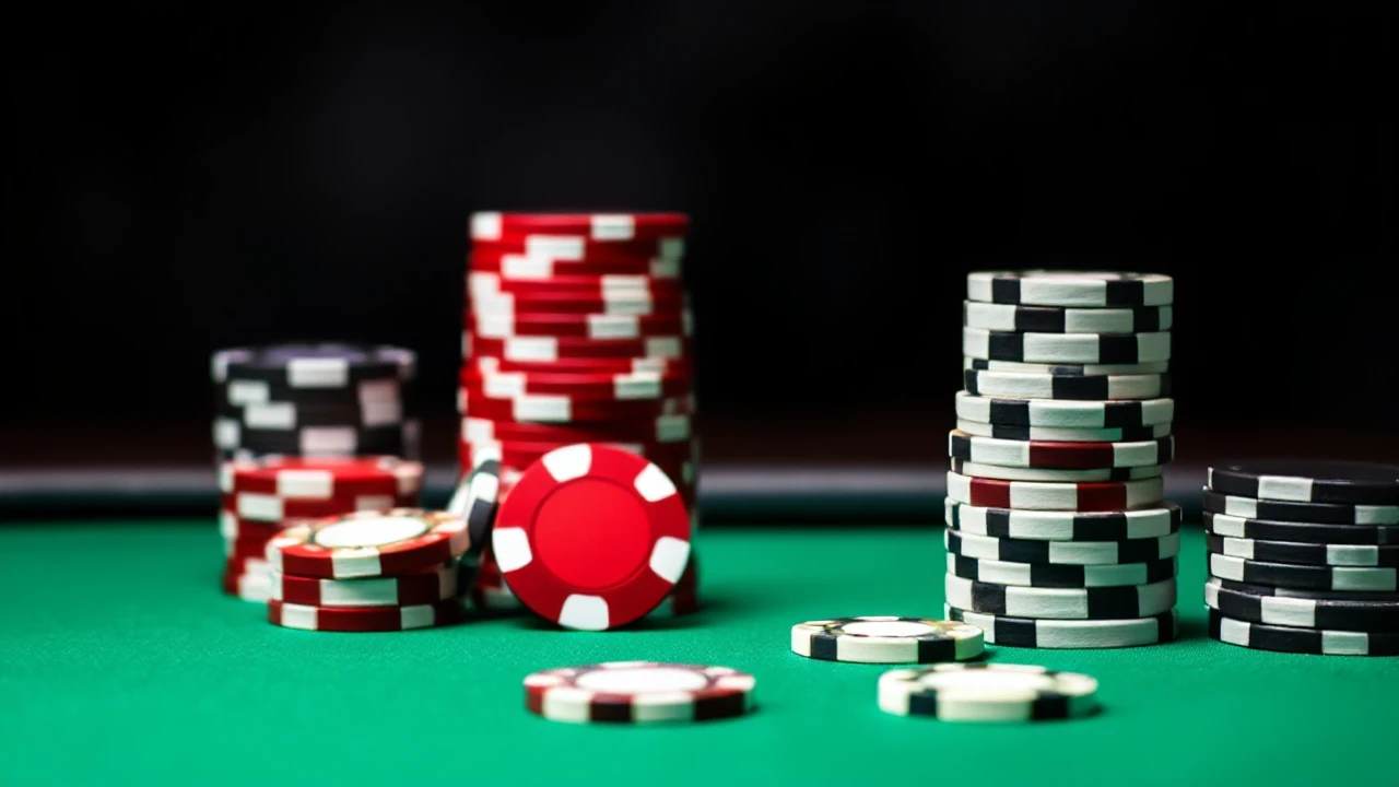Mastering the Skill of Bluffing in Casino Poker