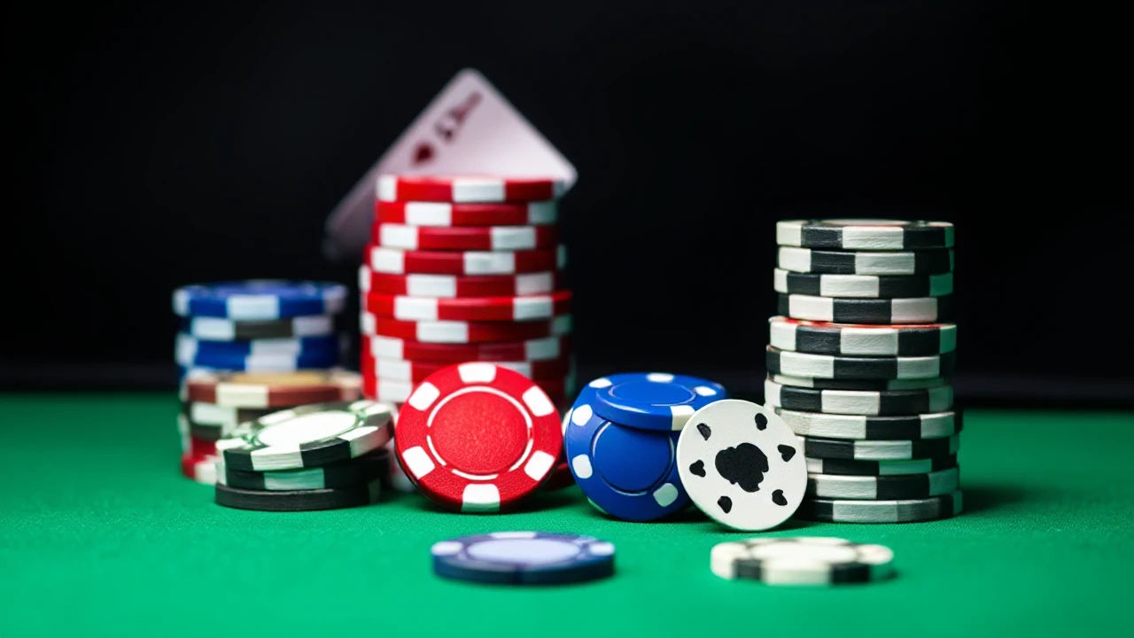 Perfecting the Art of Poker: Gambling House Strategies
