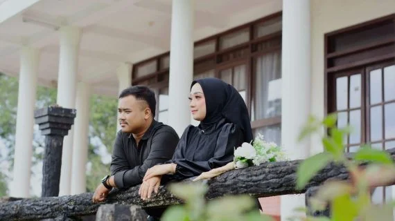 Siti & Encep