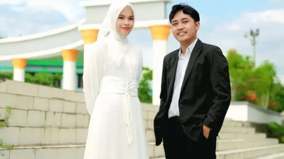 GALANG DAN AYU