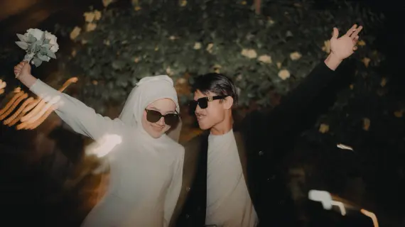 Ayu dan Daus