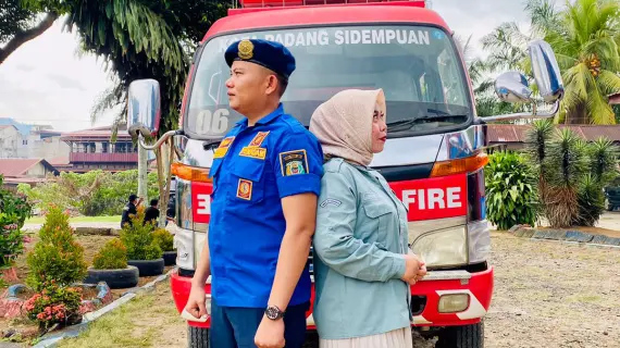 Novita dan Husein