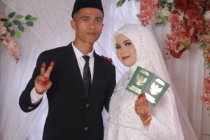 Apandi dan Iya